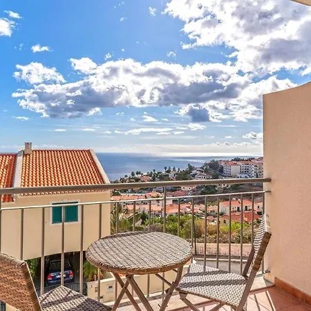 Apartment Ferienwohnung Fuer 4 Personen Ca 110 Qm In Canico, Madeira Ostkueste Von Madeira Canico (Madeira)